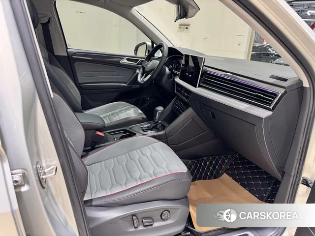Volkswagen Tiguan L id 4217489 из Китая 12