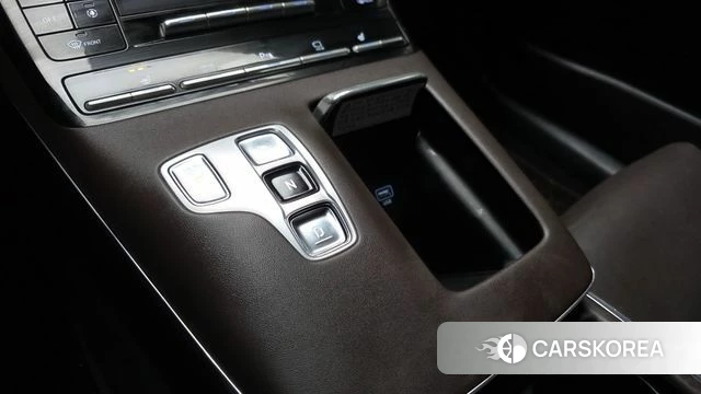 Hyundai The New Grandeur IG Hybrid id 3795541 из Кореи 19