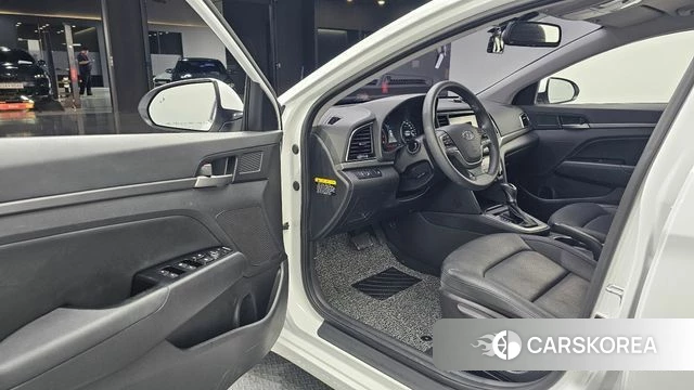 Hyundai Avante AD id 4557949 из Кореи 30