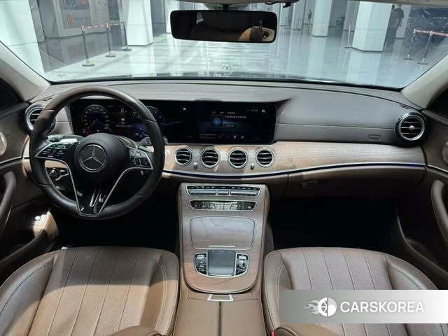 Mercedes-Benz E-class id 4297452 из Китая 23