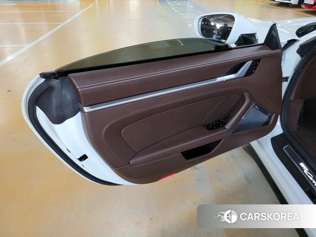 Porsche 911(992) id 3905107 из Кореи 18