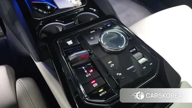 BMW 5 Series (G60) id 3523336 из Кореи 19