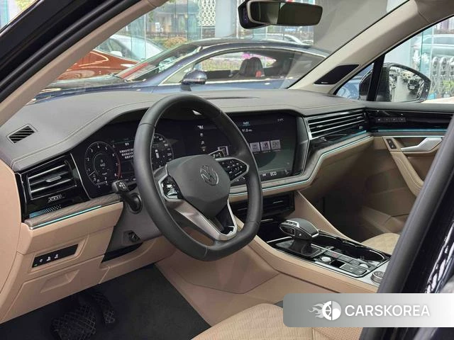 Volkswagen Touareg id 4260957 из Китая 18