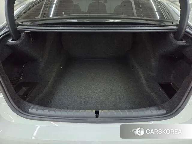 BMW 5 Series (G30) id 3399215 из Кореи 18