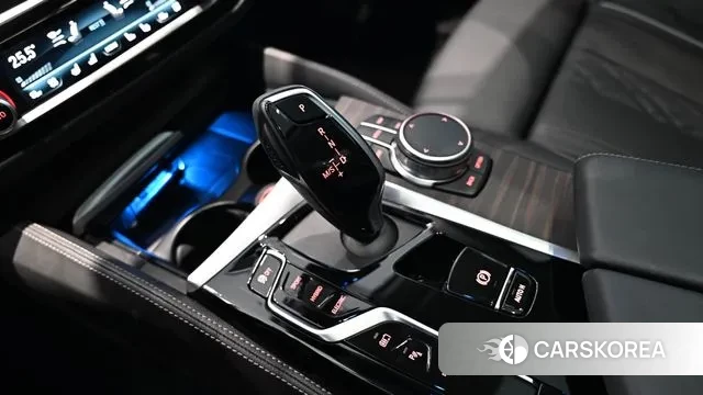 BMW 5 Series (G30) id 3586131 из Кореи 19