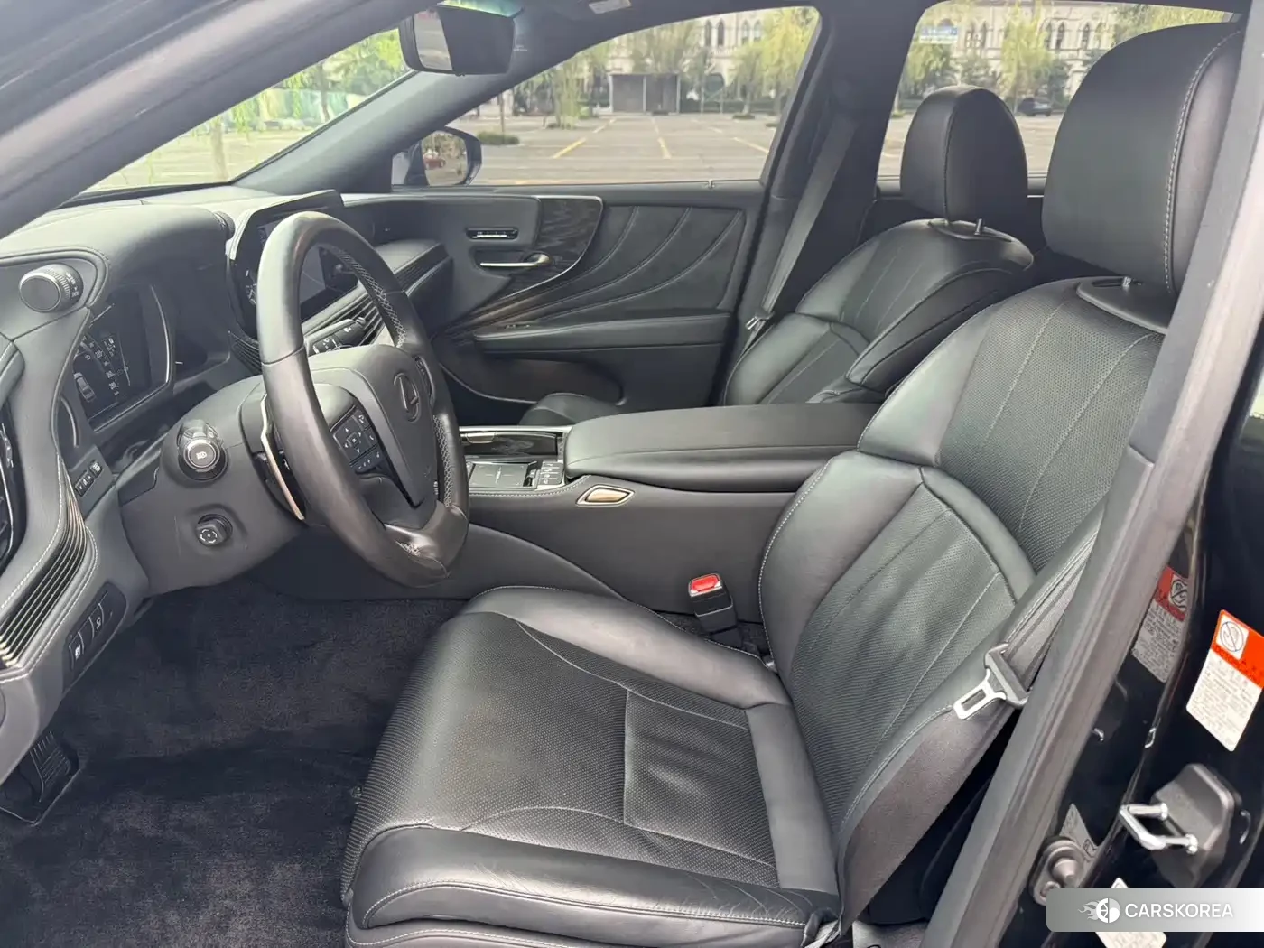 Lexus LS id 4686098 из Китая 17