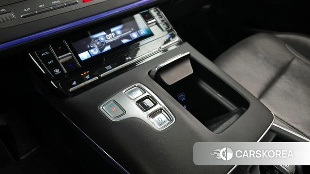 Hyundai The New Grandeur IG id 3915856 из Кореи 19