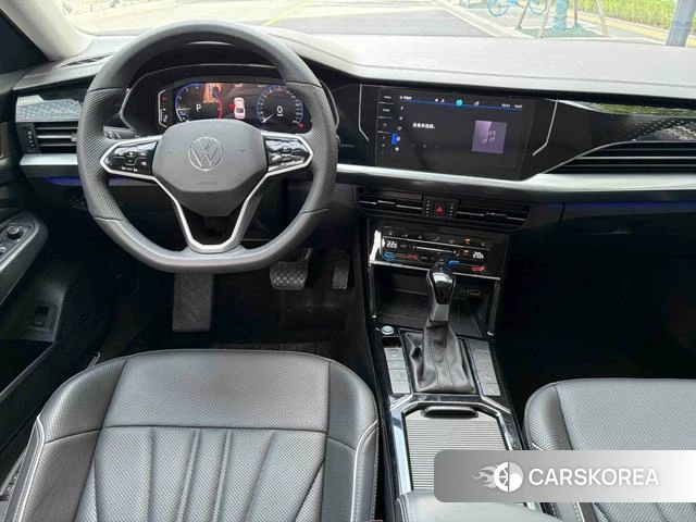 Volkswagen Passat id 4348525 из Китая 16