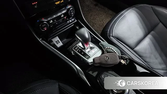 Infiniti QX30 id 3248703 из Кореи 19