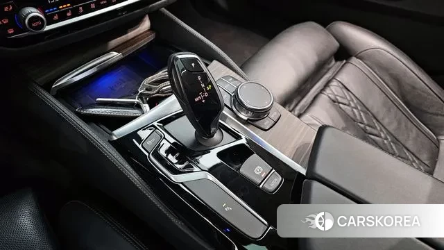 BMW 5 Series (G30) id 3563130 из Кореи 19