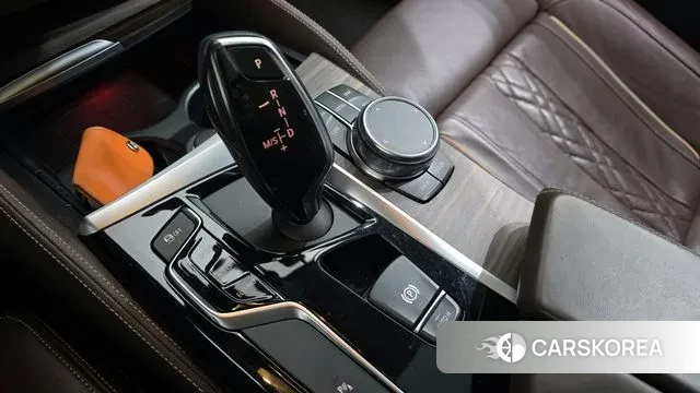 BMW 5 Series (G30) id 3789712 из Кореи 19