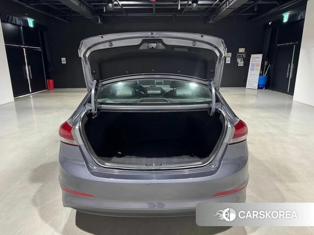 Hyundai Avante AD id 3853799 из Кореи 17