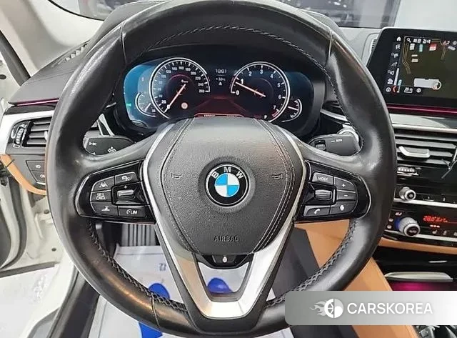 BMW 5 Series (G30) id 3682464 из Кореи 18