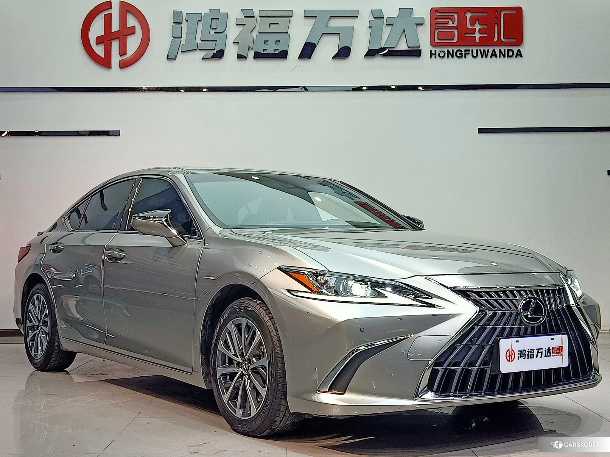 Lexus ES id 4487223 из Китая 24