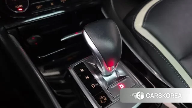 Infiniti Q30 id 2976874 из Кореи 19