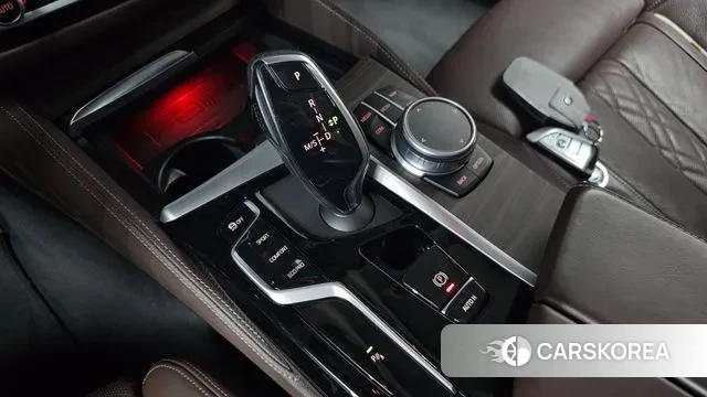 BMW 5 Series (G30) id 2965534 из Кореи 19