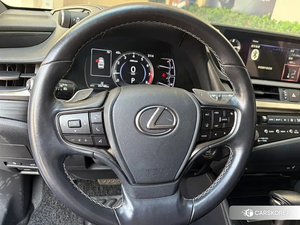 Lexus ES id 4576834 из Китая 14