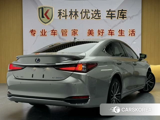 Lexus ES id 4272574 из Китая 29