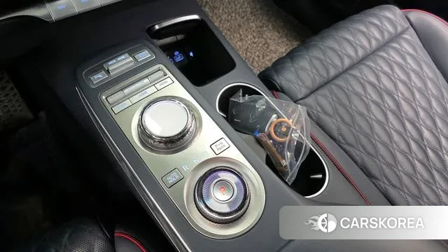 Genesis GV70 id 3770037 из Кореи 19