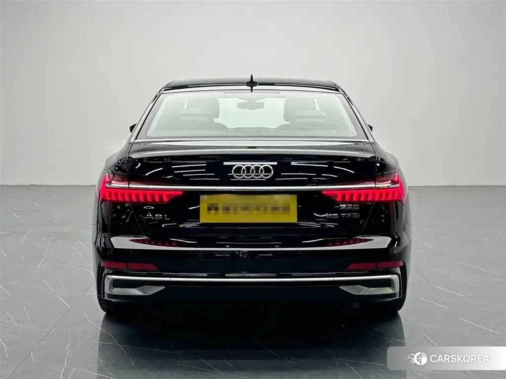 Audi A6L id 4559754 из Китая 23
