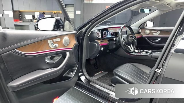 Mercedes-Benz E-Class W213 id 4397355 из Кореи 31