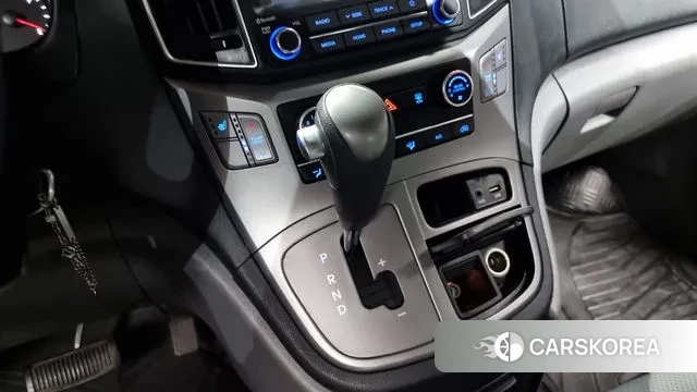 Hyundai The New Grand Starex id 3433619 из Кореи 19