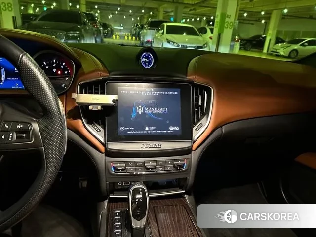 Maserati Ghibli id 3000364 из Кореи 14