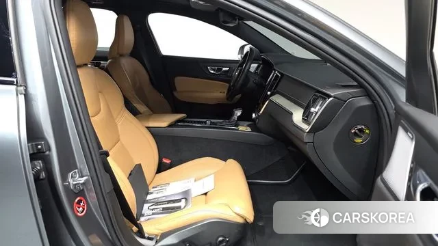 Volvo V60 Cross-Country 2nd Generation id 3778473 из Кореи 19