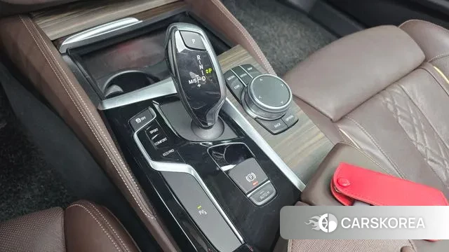 BMW 5 Series (G30) id 3330614 из Кореи 19