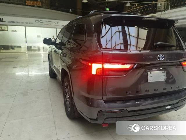 Toyota Sequoia id 4273194 из Китая 10