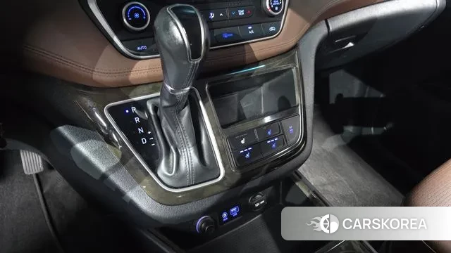 Hyundai The New Grand Starex id 3013936 из Кореи 19