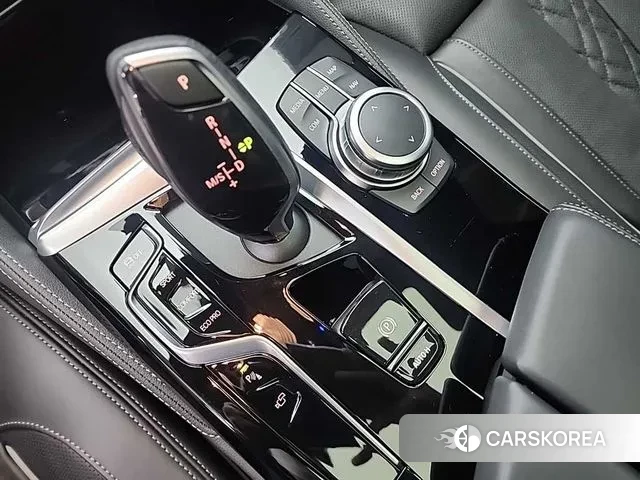 BMW 5 Series (G30) id 2979569 из Кореи 19