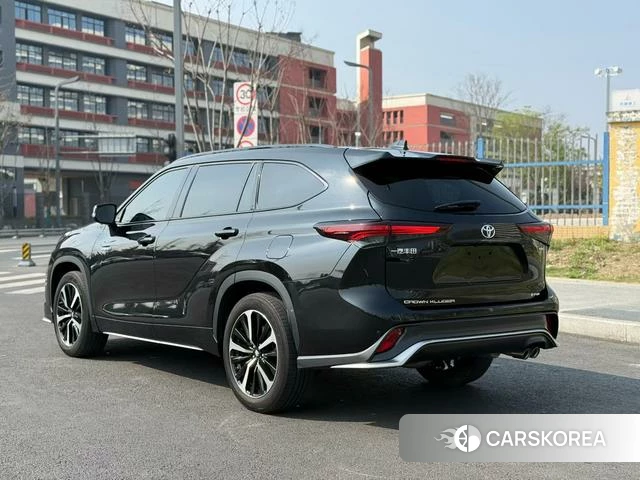 Toyota Crown Lufang id 4198860 из Китая 24