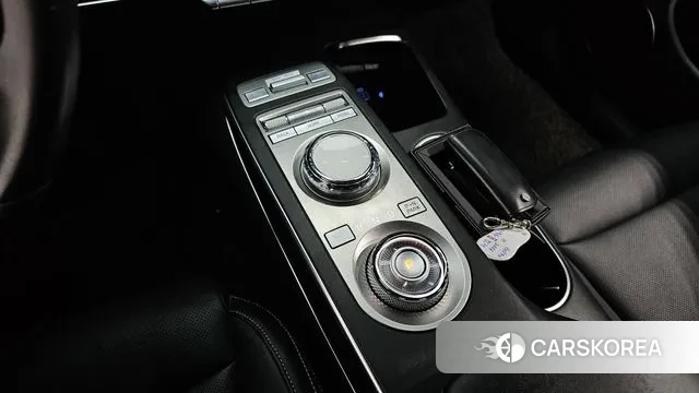 Genesis GV70 id 3771850 из Кореи 19