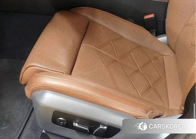 BMW 5 Series (G60) id 3476573 из Кореи 19