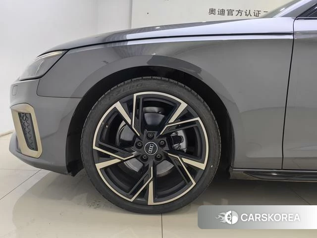 Audi A4L id 4276875 из Китая 18