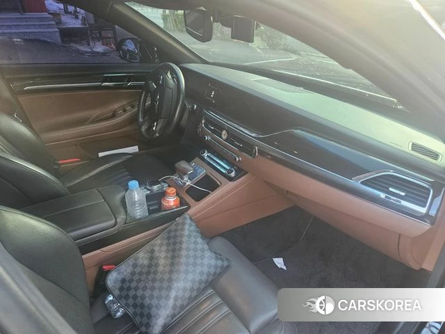 Genesis G90 id 4610200 из Кореи 16