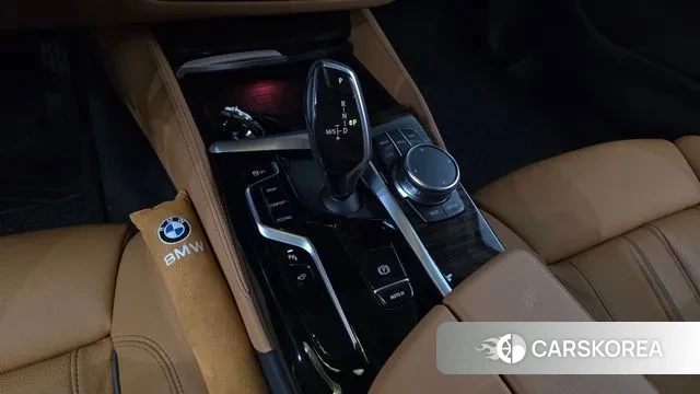 BMW 5 Series (G30) id 3011526 из Кореи 19