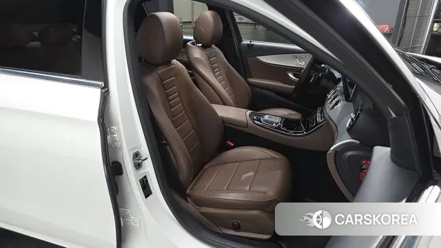 Mercedes-Benz E-Class W213 id 3616407 из Кореи 19