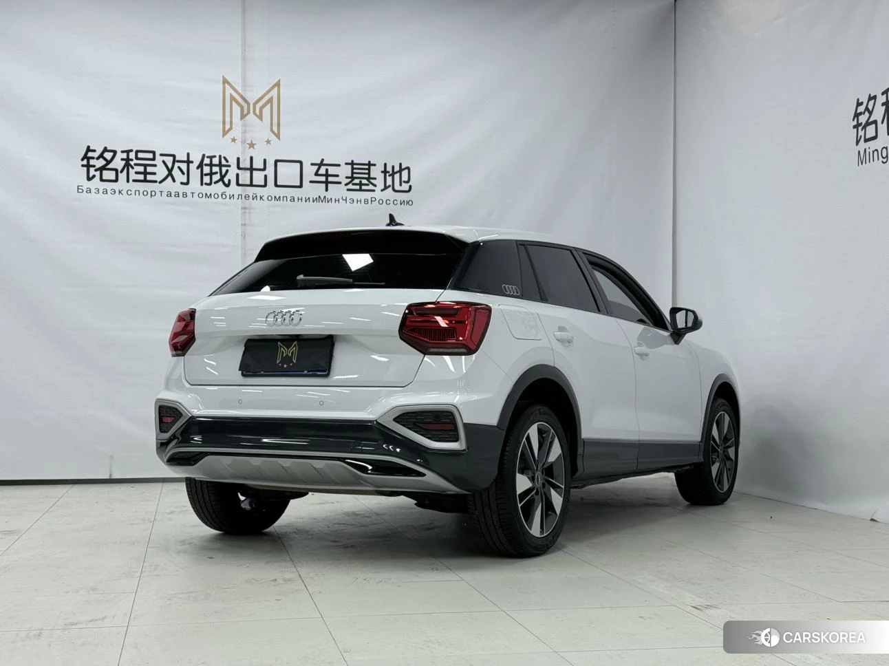 Audi Q2L id 4473468 из Китая 24