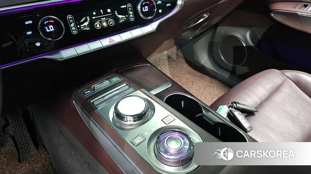 Genesis GV70 id 4232017 из Кореи 32