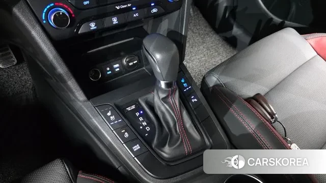 Hyundai Avante AD id 3161854 из Кореи 19