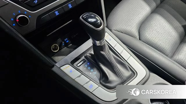 Hyundai Avante AD id 3943034 из Кореи 19