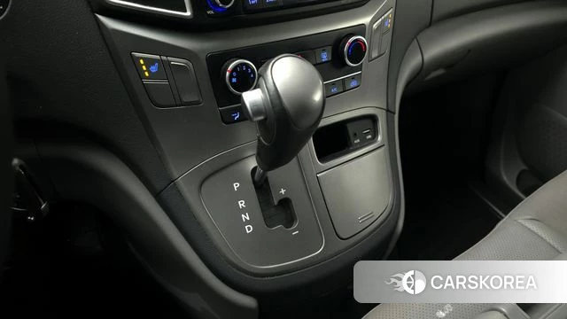 Hyundai The New Grand Starex id 4180344 из Кореи 19