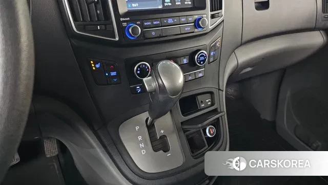 Hyundai The New Grand Starex id 3557576 из Кореи 19