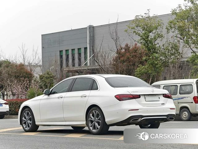 Mercedes-Benz E-class id 4260212 из Китая 9