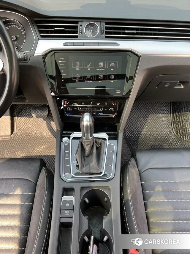 Volkswagen Magotan id 4307415 из Китая 21