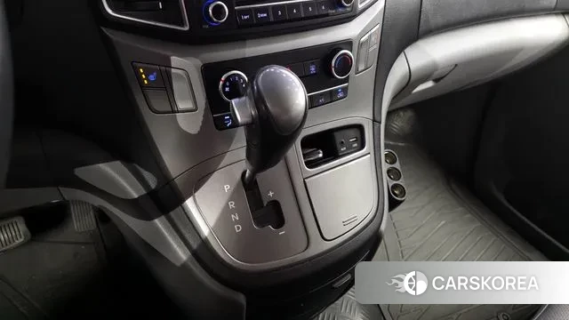Hyundai The New Grand Starex id 3243646 из Кореи 19