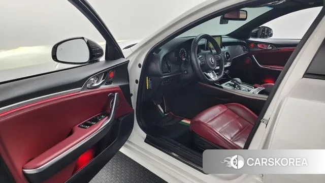 Kia Stinger id 3661981 из Кореи 19