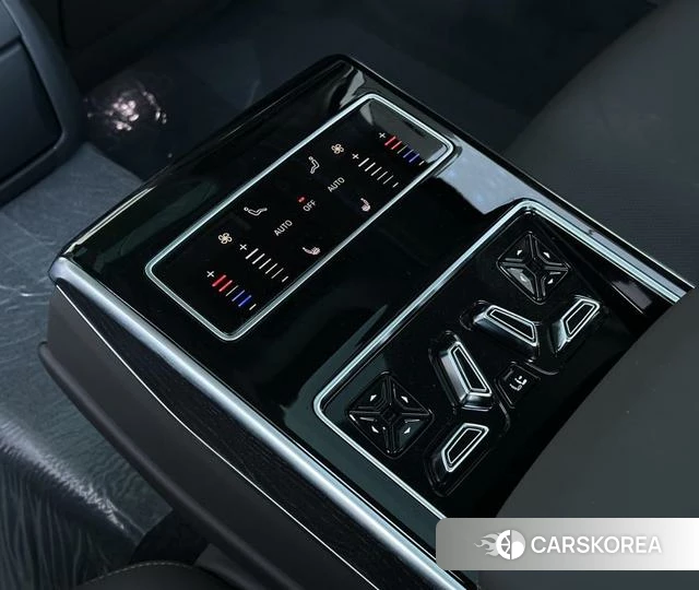 Audi A8 id 4271892 из Китая 17
